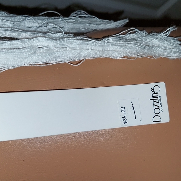 Dazzling Crochet Fringe Top One Size New with Tags Retail $34 - Picture 4 of 5